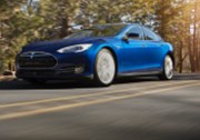Tesla představila nový základní model Modelu S - 70D
