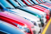 Prodej nových osobních aut v Česku za pololetí klesl o 12,3 procenta