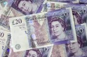 Britská vláda ohlásila daňové škrty, projekce vývoje ekonomiky se spíše zhoršily