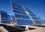 Další bankrot výrobce solárních panelů v USA: O ochranu před věřiteli požádala Solyndra