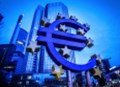 Rozbřesk: ECB poprvé snižuje sazby, další kroky však halí nejistota
