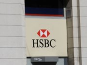 Čtvrtletní zisk banky HSBC díky nižším nákladům stoupl o 28 procent