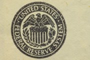 Rozbřesk – Fed nechce zůstat “za křivkou” a tak přitvrzuje a vidí rychlejší růst úroků
