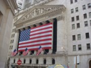 Wall Street uzavřela na nových maximech