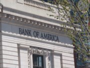 Bank of America nezklamala ani propadem zisku o 63 %, výnosy ale ano