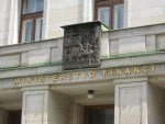Ministerstvo financí bude příští rok potřebovat o 60 miliard víc na dluh