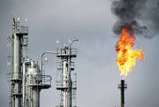 IEA: Poptávka po ropě se vrátí na úroveň před pandemií do konce 2022