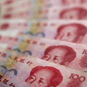 Top mezinárodní měnou bude jüan. Pomohou k tomu dluhopisy Saúdské Arábie